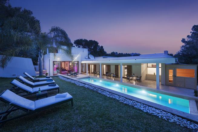 Fantastic Chic Villa with private pool in Puerto Pollensa, Mallorca