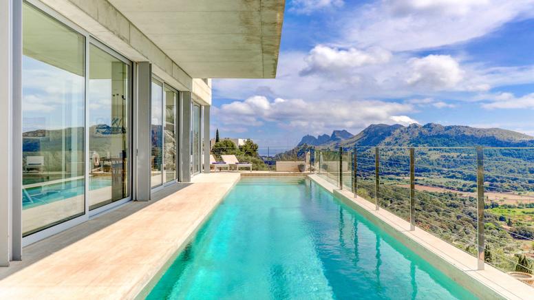 Stylish Modern Villa with private pool in Pollensa, Mallorca