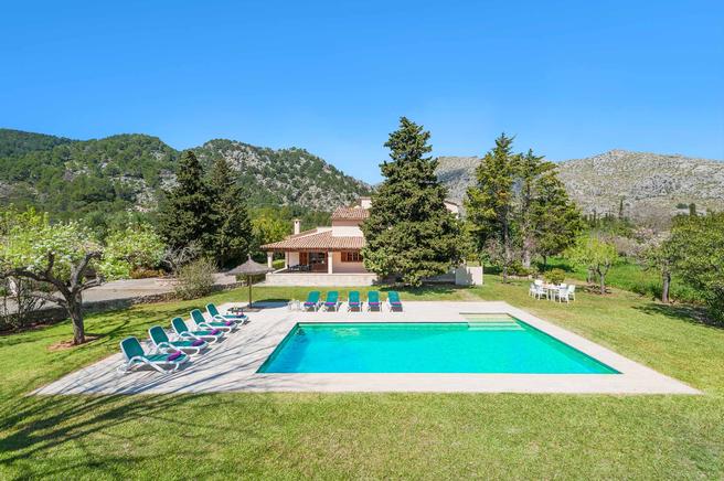Charming villa Can Curt in the Mallorcan countryside