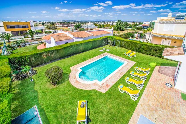 Holiday Villa Carlota for max. 8 people in Albufeira, Algarve