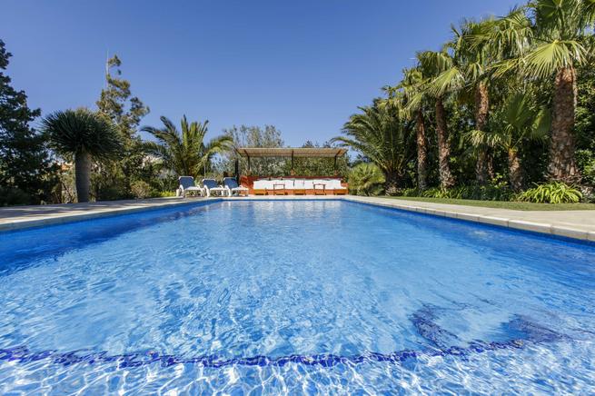Charming and rustic villa in Sant Josep for rent