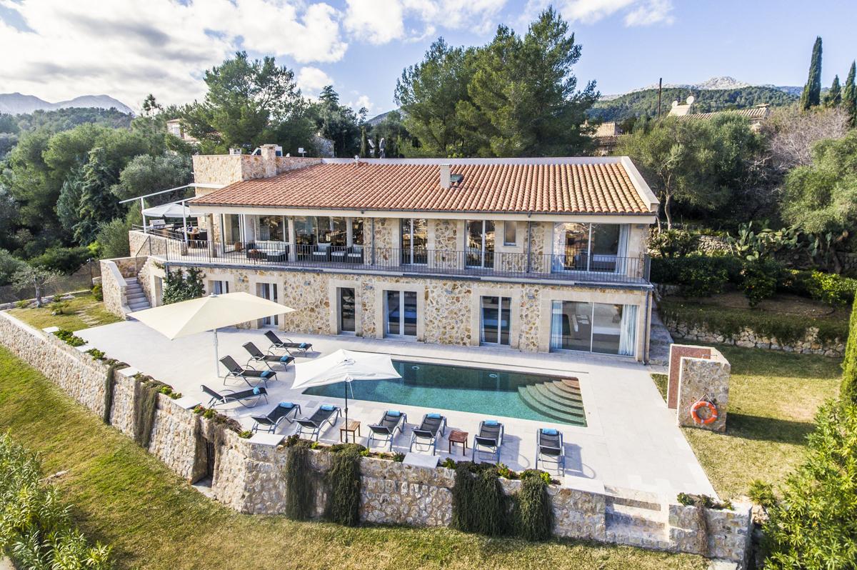Beautifully & traditional country homes Mallorcan style with a fabulously modern design, Casa de Calvari
