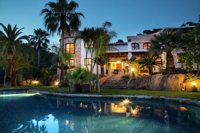 Luxury & unique villa with traditional Ibizan architecture in Cap Martinet, Ibiza
