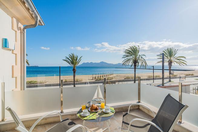 Luxury sea view villa for rent in Puerto Pollensa