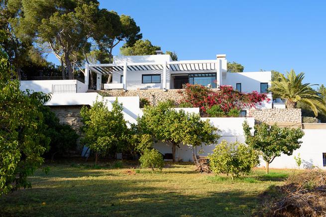 Modern villa in Ses Torres, near the beach of Talamanca