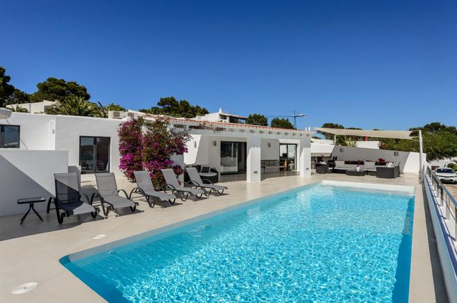 Amazing Minimalist Holiday Villa with private pool in Sant Josep de sa Talaia, Ibiza