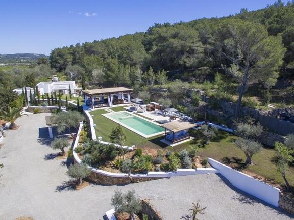 Fantastic Luxury Villa with private pool in Santa Eulalia des Riu, Ibiza