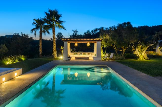 Marvellous Elegant Villa with private pool in Sant Llorenç de Balàfia, Ibiza