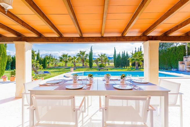 Phenomenal Holiday Villa with private pool in Puerto Pollensa, Mallorca