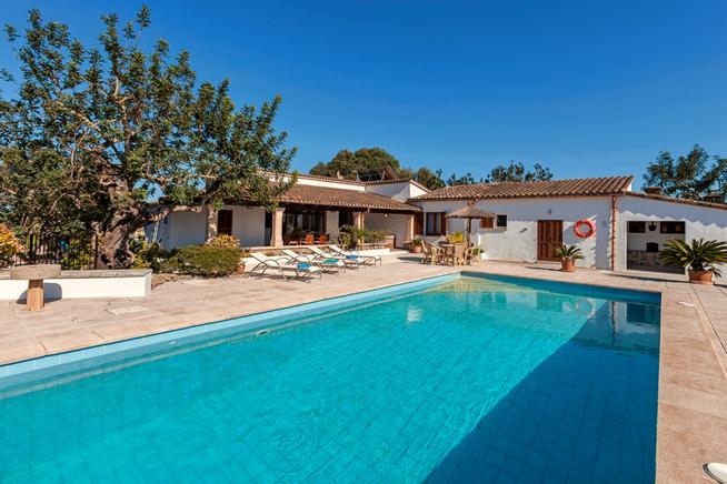 Phenomenal Country Home with private pool in Pollensa, Mallorca