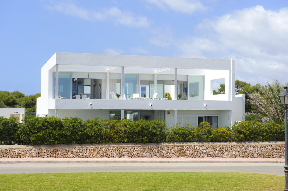 Modern holiday villa for rent in Cala dOr, Majorca