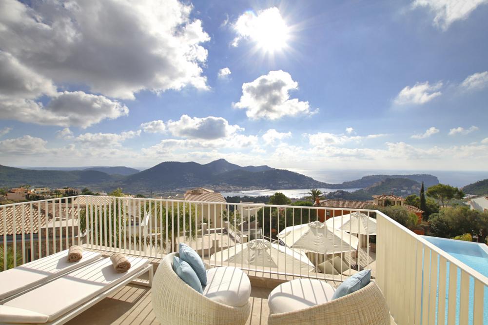 Deluxe Mirador with panoramic views and infinity pool over the bay of Port D’Andratx