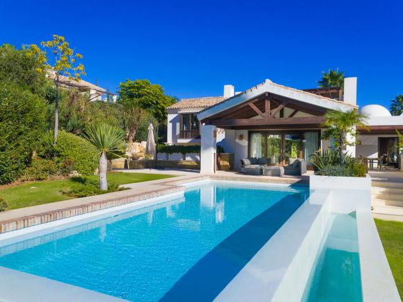 Villa 33 is a holiday home in Marbella, Malaga