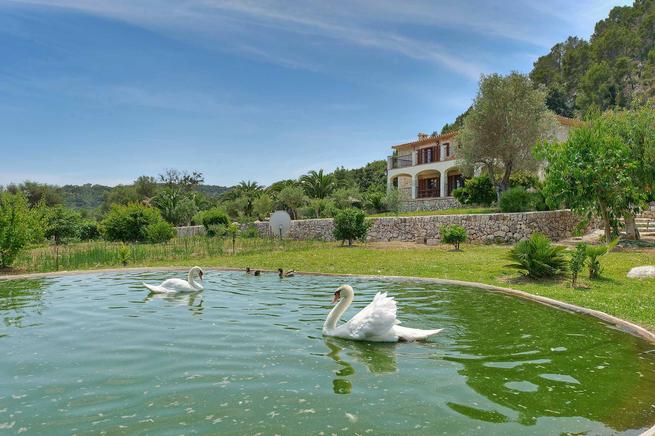 Magnificent country homes for your holidays in Pollensa