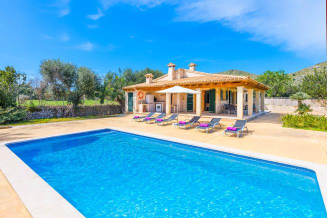 Villa Marilen Petit is a Truly Special house in Port Pollensa, Majorca