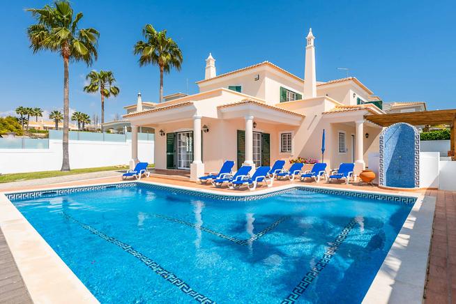 Is a perfect Child Friendly Villas in Albufeira, Portugal