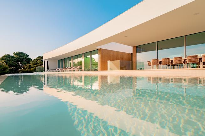 Spectacular luxurious villa in Lagos with capacity for 12 people, Algarve, Portugal