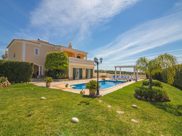 Perfect villas for couples in Portugal, Algarve