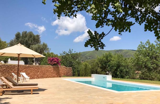 Charming Rural Villa with private pool in Santa Eularia des Riu, Ibiza