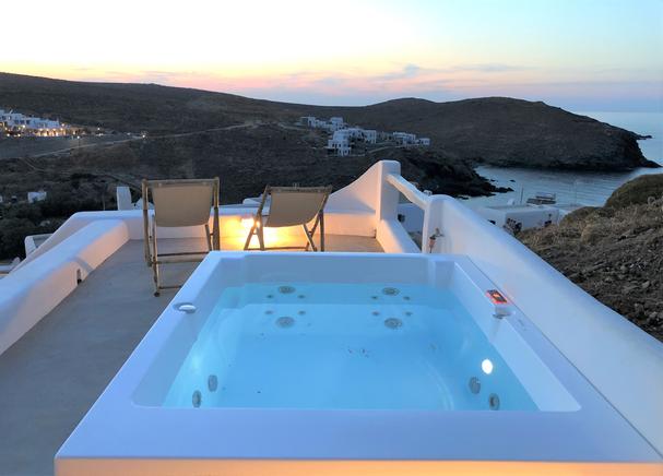 Holiday villa for max. 8 persons for rent in Mykonos, Greece