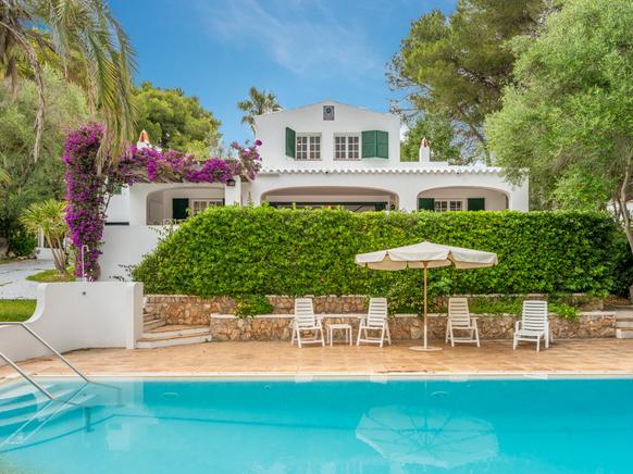 Romantic holiday villa for families and groups in Santo Tomas, Menorca
