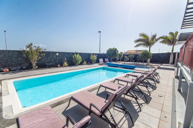 Perfect holiday villa to rent for large family in Playa Blanca, Lanzarote, Spain