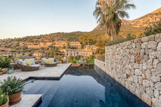 Fantastic villa for rent situated in the heart of the iconic village of Deia, Mallorca