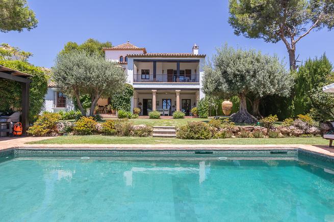 Exclusive holiday villa for rent in Marbella, Malaga