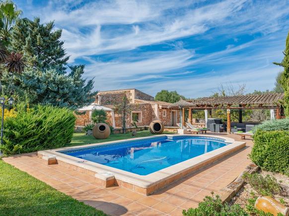 Enchanting Traditional Villa with private pool in Sencelles, Mallorca, Spain