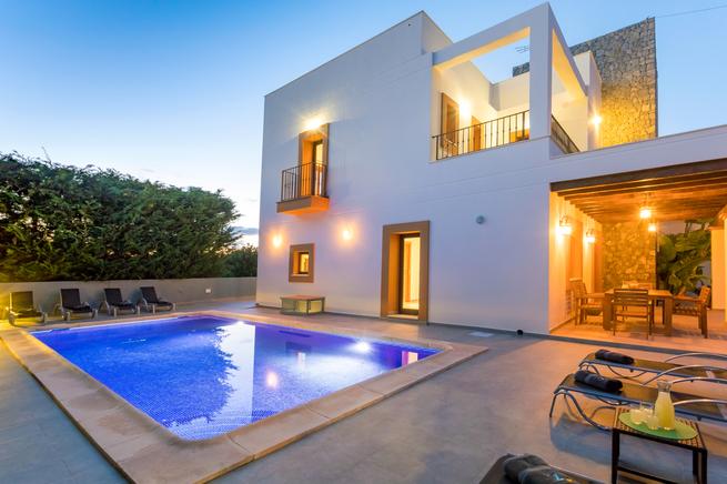Modern villa ideal for large group is an ideal getaway for your holiday. Ibiza