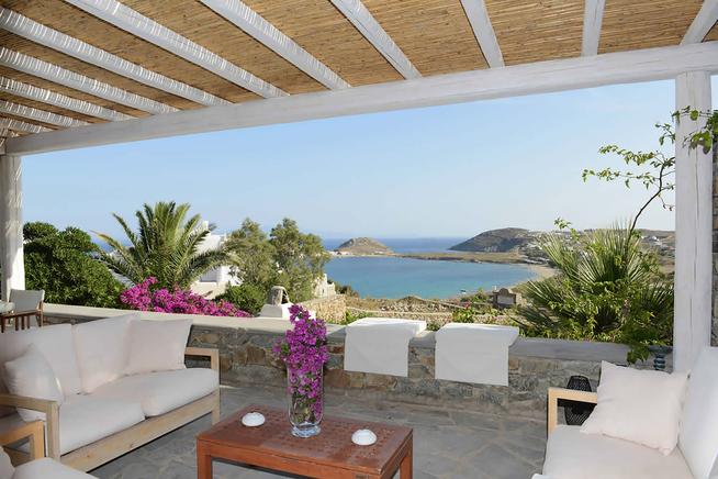 luxury apartment ideal for couples for rent in Kalafatis, Mykonos, Greece