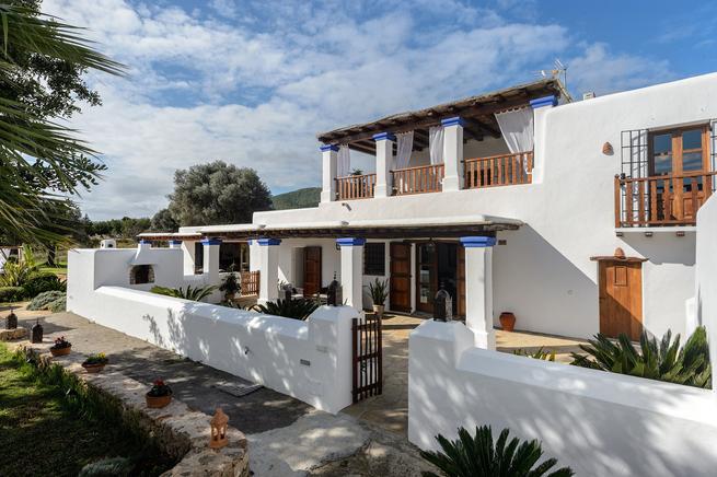 Holiday home rental for max. 8 people in San Carlos, Ibiza