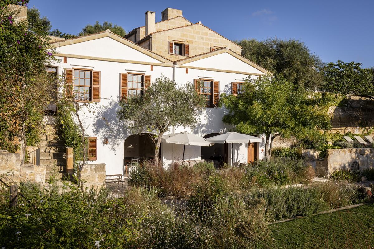 Beautiful country home for rent on the outskirts of Alaior in Menorca
