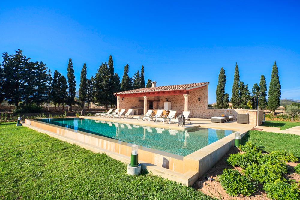 Villa Fiol is a rental house impressive & stylish design in Pollenca