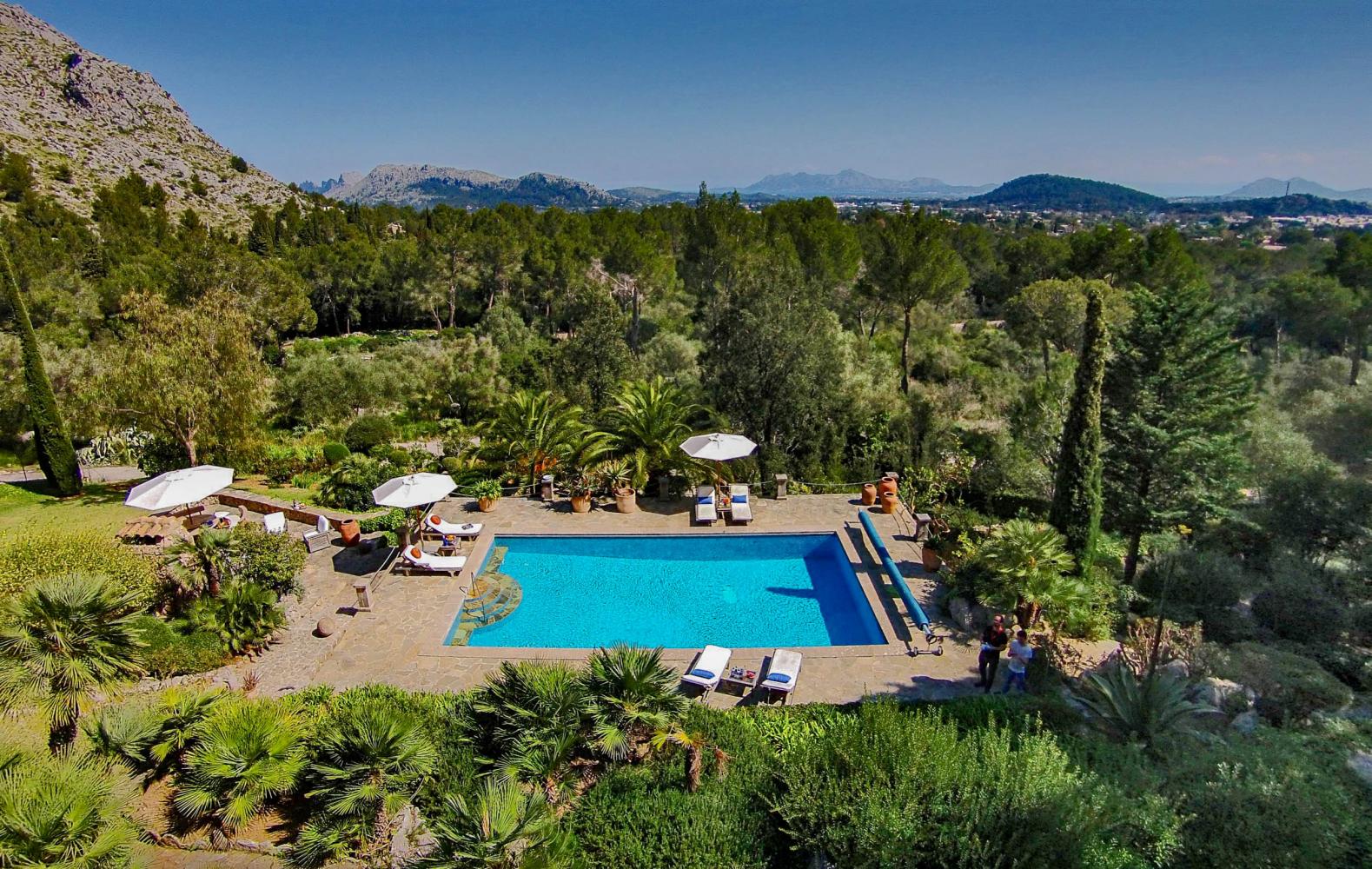 Superbly Restored Finca ideal child friendly for rent in Pollensa, Majorca