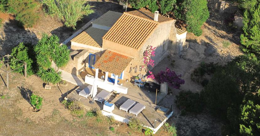 Lovely villa special for couples for rent Formentera