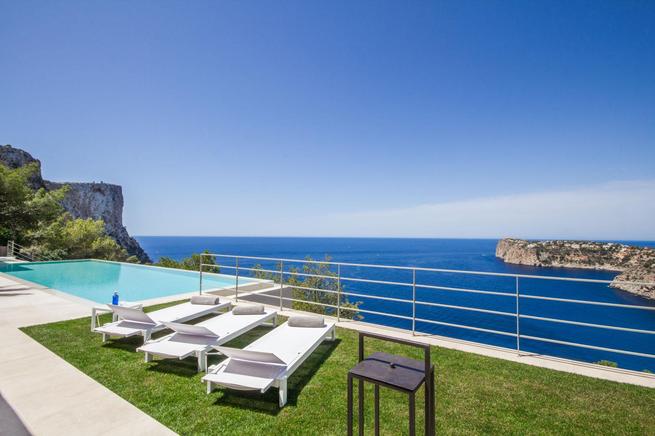 Luxurious beachfront villa incredible views of Cala Llamp, in Port of Andratx