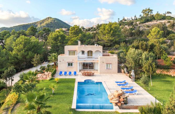 Luxury and elegant villa in San Josep de sa Talaia, Ibiza