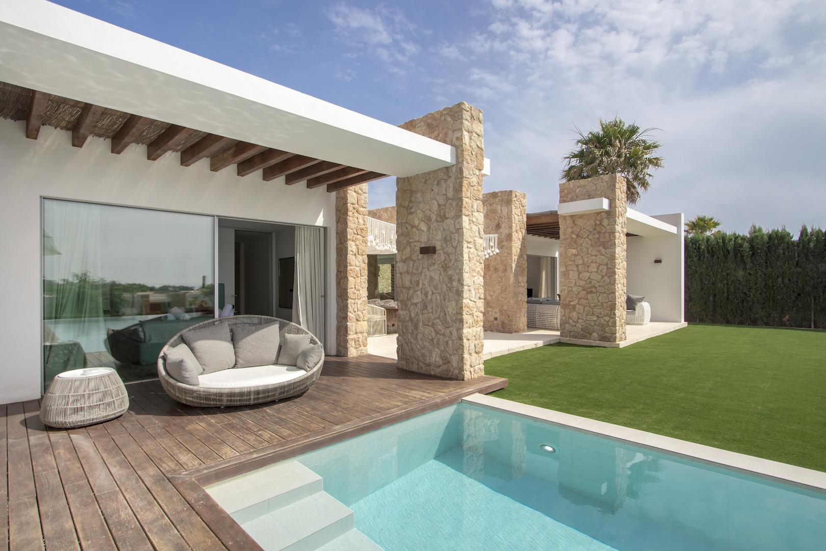 Holiday luxury villa with swimming pool in Ibiza, San Jose, Cala Conta - Villa Mykonos