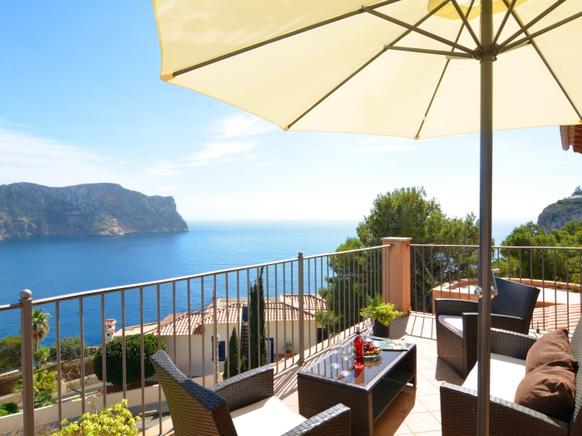 Luxury villa with pool and stunning views of the sea in La Mola, Port d ’Andratx