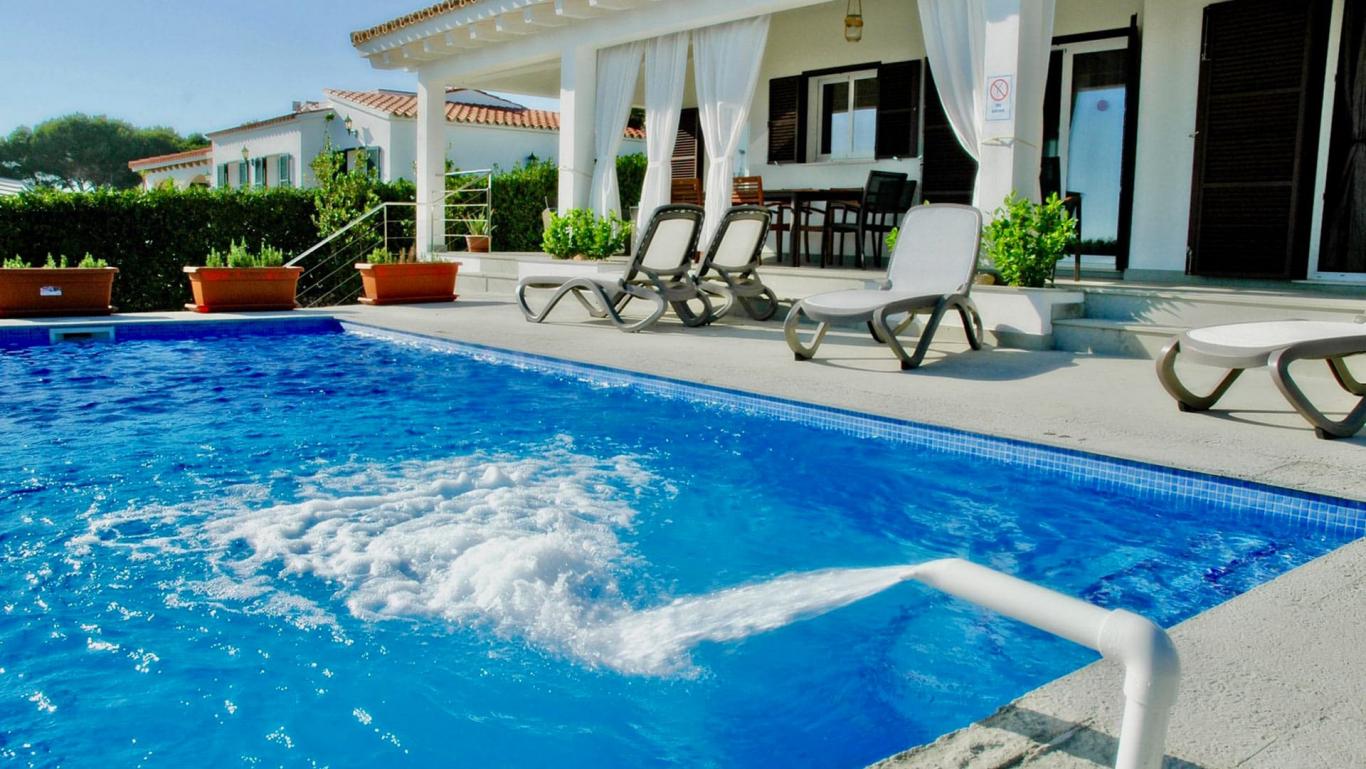 Holiday villa rental in Menorca - Villa Solkeda