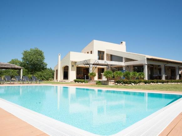 Modern holiday country homes for rent in Mallorca