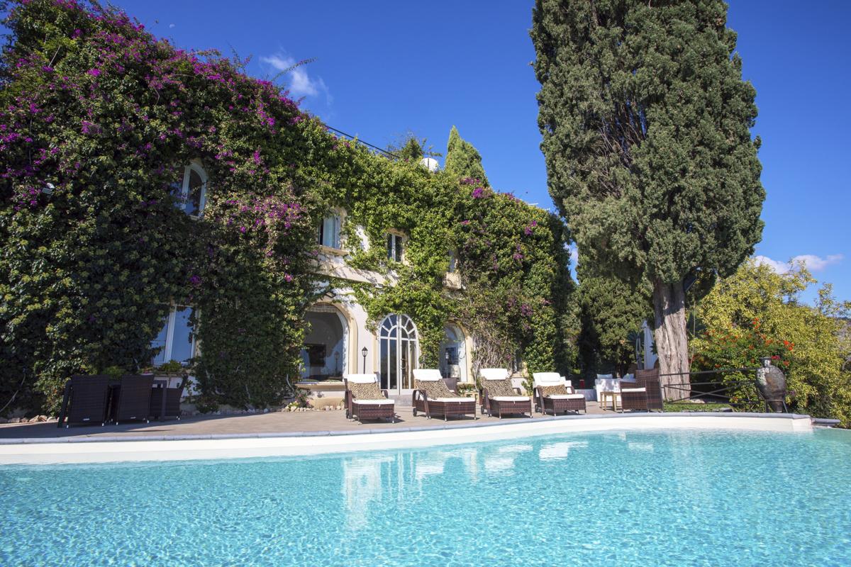 Villa Isolabella- Nice and luxurious villa in Italy for vacations