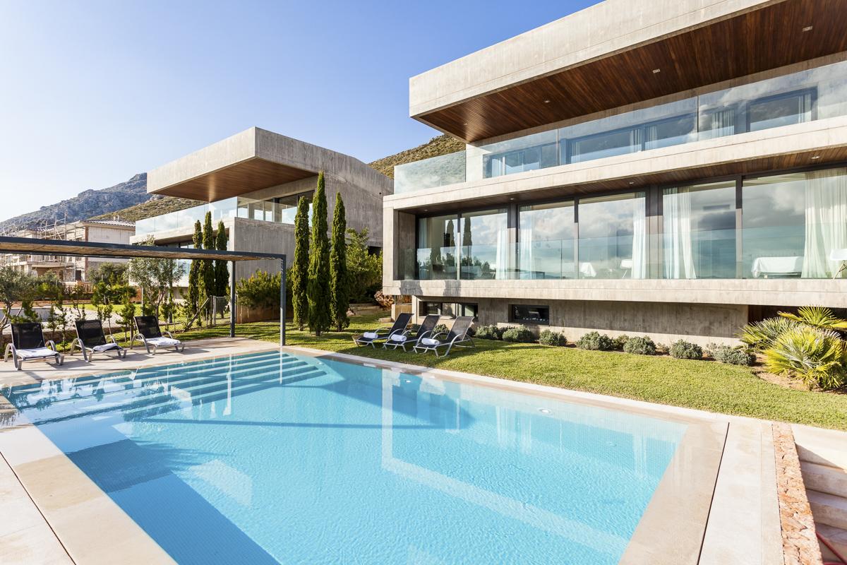 Puerto Deluxe fantastic Holiday Villa in Fabulous Location, Majorca