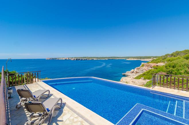 Seafront luxury villa in Santanyi, Portopetro, Mallorca