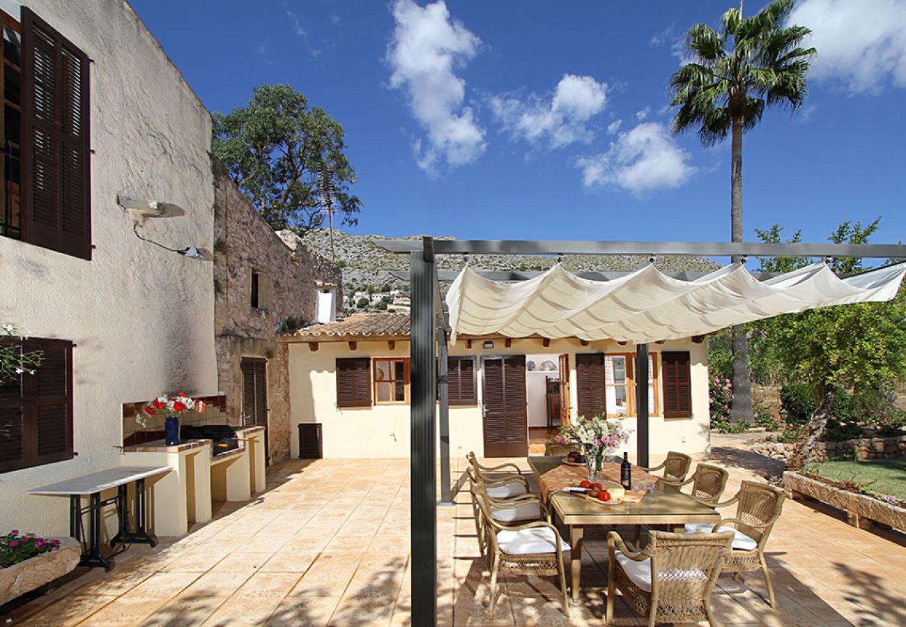 Can Eloi is a Holiday Villa in Pollensa, Mallorca
